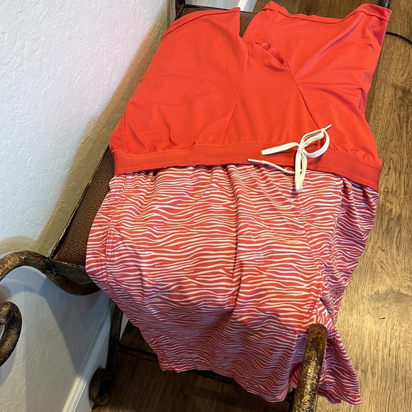 Brand New Kirkland Signature Swim Shorts gorgeous red candy & white swirl design - Picture 5 of 6